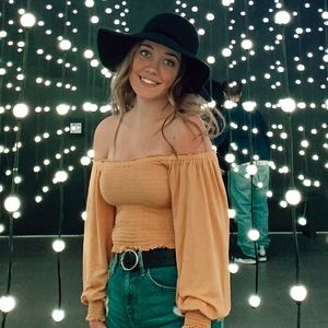 Meet your Posher, Sarah